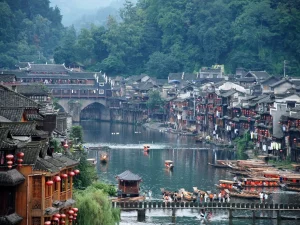 Tour Côn Minh – Lệ Giang – Shangrila – Phi Lai Tự 8N7Đ từ HN