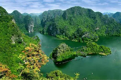 CHÙA NON NƯỚC – PHỐ CỔ HOA LƯ KDL SINH THÁI TRÀNG AN NINH BÌNH
